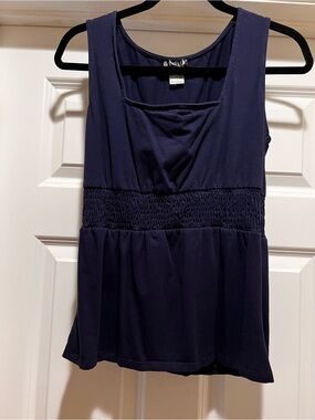 VENUS Navy Smocked-Waist Sleeveless Tank Top